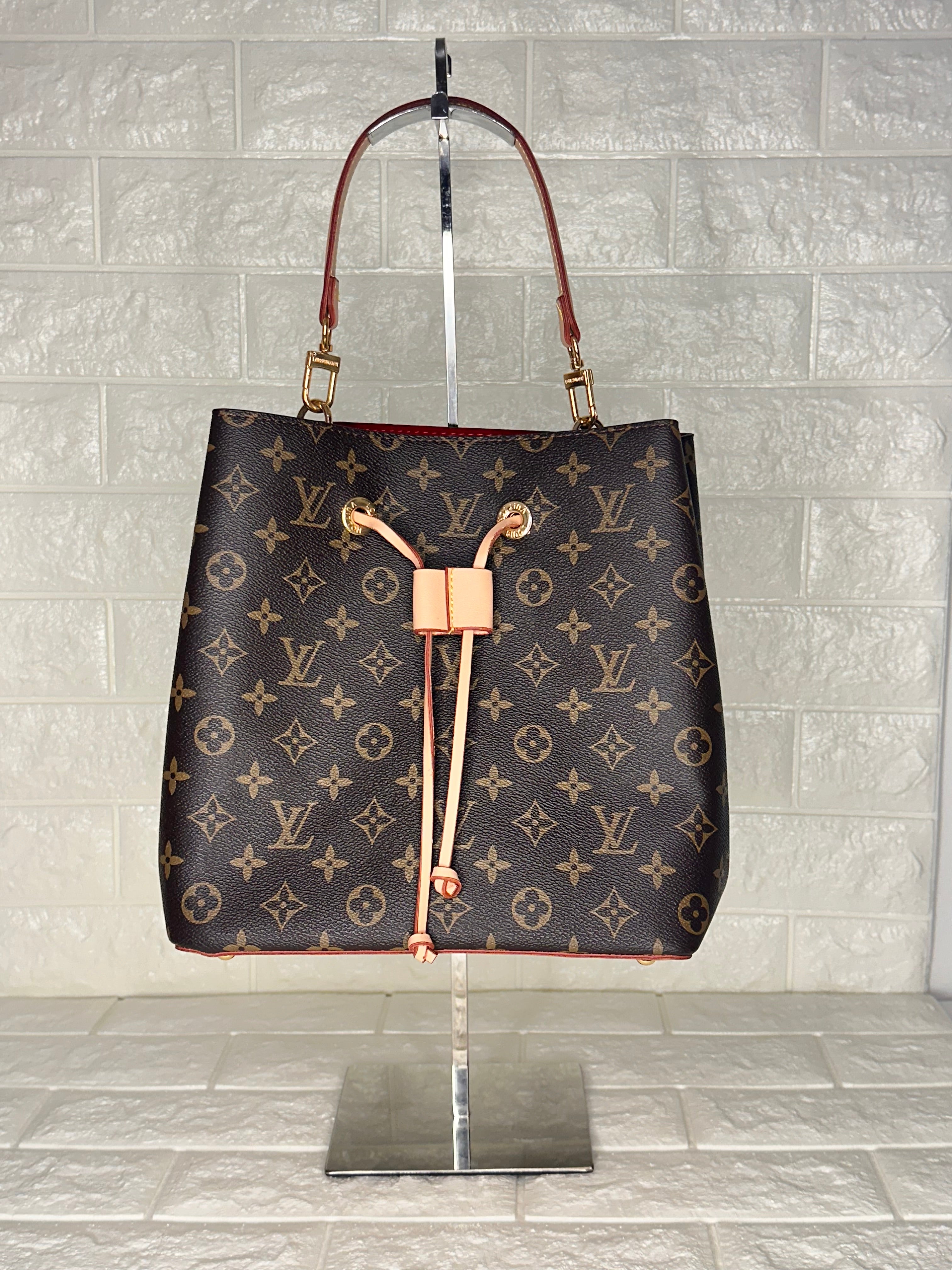 Louis Vuitton Monogram Bucket Brown