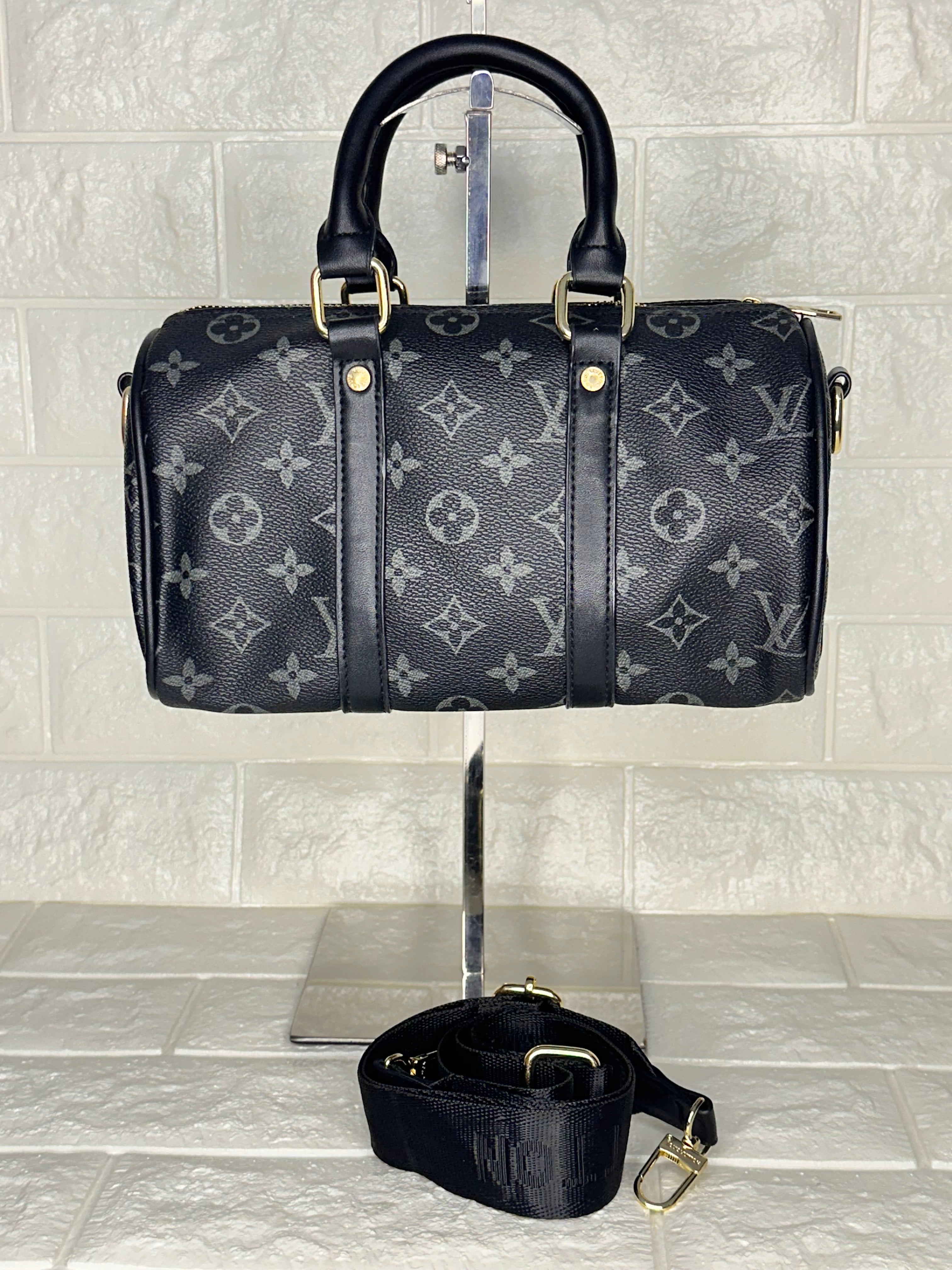 Louis Vuitton Speedy Bandoulière Bag Black